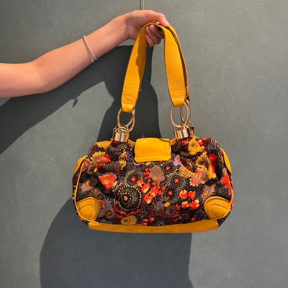 D&G hang bag - Picture 4 of 4